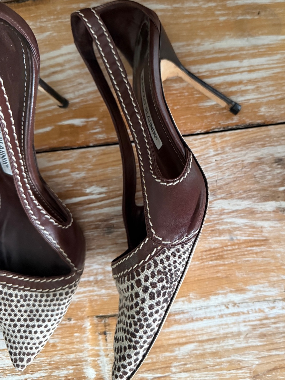 Manolo Blahnik Brown Spotted Canvas & Leather Slingback Pumps 38 - Picture 12 of 16